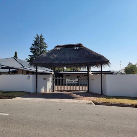 La Belle Guesthouse Parys Eksteriør bilde